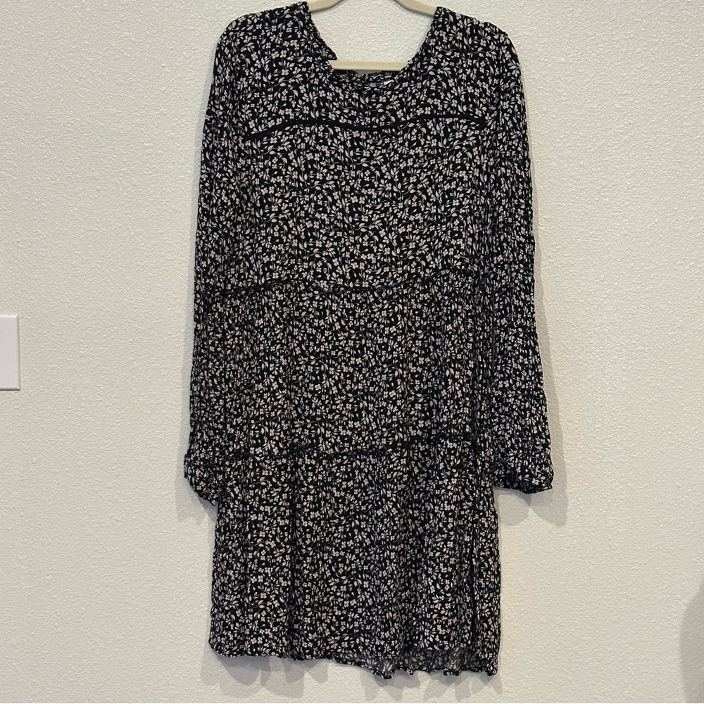 Knox Rose Black and with pinkish tan Floral print long sleeve dress